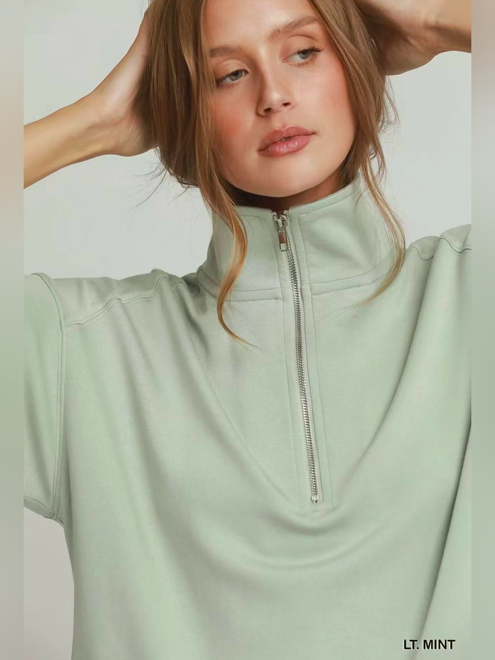 ♥️Hello Gorgeous! Umgee Half Zip Pullover with Scalloped Edge Hem- Light Mint - Picture 4 of 10